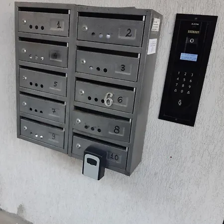 Buna Ziua Tonitza Nic. Apartment Cluj-Napoca